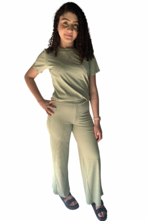 Conjunto Feminino Canelado Manuela verde frente
