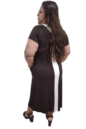 Vestido Longo Bicolor em Moletinho Camila marrom G detalhe traseiro